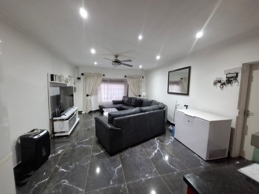 3 Bedroom Property for Sale in Boschdal North West